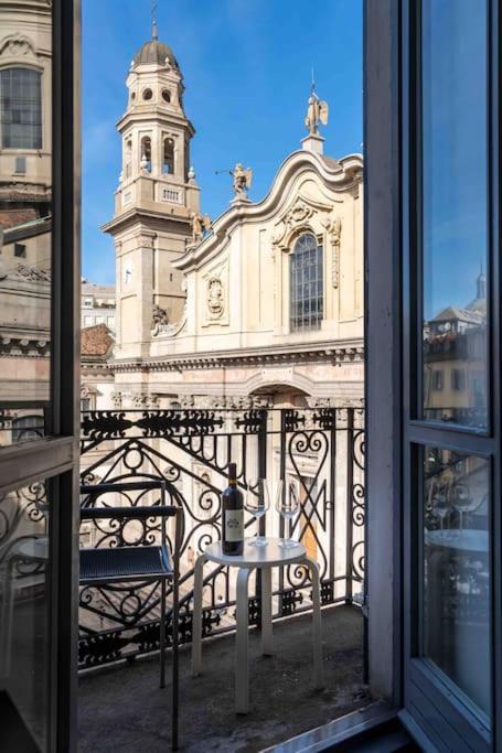 Appartement Missori'S Nest - Wonderful View à Milan Extérieur photo